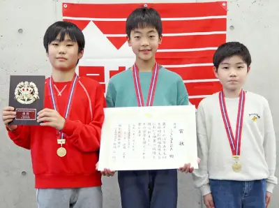 将棋県大会で小中学生チームが快勝、東地区大会へ進出