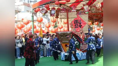 長崎ランタンフェスティバルで華やかな「媽祖行列」再現、江戸時代の中国貿易船の伝統を継承