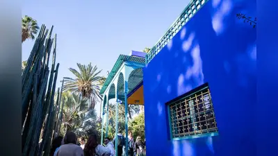 マラケシュの至宝、マジョレル庭園とモロッコの伝統工芸を巡る旅