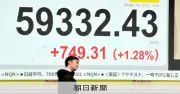 日経平均株価が史上初の5万9000円台突破、米株高と円安が追い風に