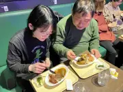 福島県産「常磐もの」の魅力を大阪で発信 カレー振る舞いイベント開催