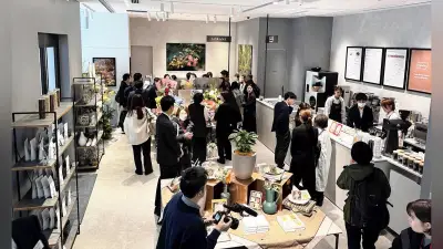 三菱商事、丸の内本社にカフェと花屋を開設 情報発信拠点「231プレイス」を公開