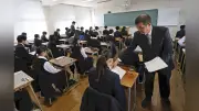 福岡県公立高校一般入試が開始、102校で約1万2900人が学力検査に挑む