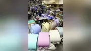 ランドセル生産ピーク 奈良の工場で職人が1万6000個を製作中