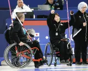 パラ車いすカーリング小川・中島組が地元イタリアに競り勝ち2勝2敗 応援の力で大敗から立ち直る