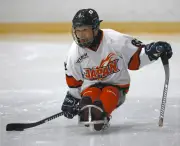 パラアイスホッケー吉川守選手、28年ぶりの大舞台へ 56歳のウルトラマンがミラノ・コルティナで輝く