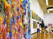 茨城県つくば美術館で障害者700人の芸術作品展 立体造形など300点を展示
