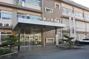 愛知・瀬戸市で85歳女性死亡ひき逃げ 大学生19歳を逮捕 一時停止線無視の疑い