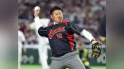 松坂大輔氏、天覧試合での始球式に感慨「忘れられない瞬間に」母校後輩へストライク投球