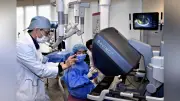 国立長寿研が手術ロボ「ダビンチ」導入、親子体験会で操作に挑戦