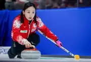 カーリング女子世界選手権、日本代表ロコ・ソラーレが開幕戦でスイスに快勝