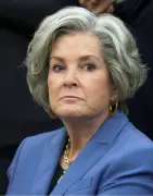 トランプ大統領側近のワイルズ首席補佐官が初期乳がんと診断、職務は継続へ