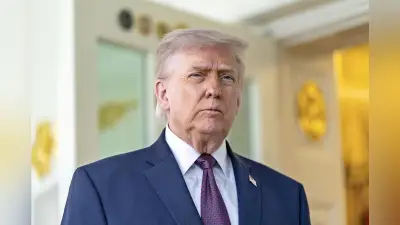 トランプ氏「2日以内に何かが起こる」、イラン協議再開か 米軍艦12隻以上で港湾封鎖