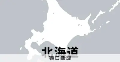 陸自ヘリが津波偵察中に無線不具合 北海道の牧場に予防着陸 乗員2人に怪我なし