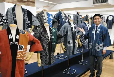 三社祭前に44町会の半纏展示、松屋浅草で熱気を先取り