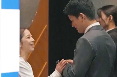 りくりゅう引退会見で語った「努力」　涙と笑顔の60分、新たな門出へ