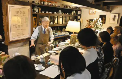 六本木で半世紀、90歳店主が営む純喫茶「カファブンナ」 月1回の映画音楽会で交流