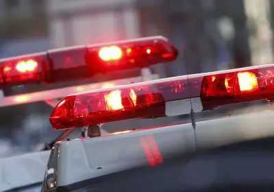 東京・福生で男がハンマーで男性殴り立てこもり、警察官も負傷