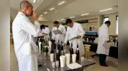 南部杜氏が酒造りの技を競う 花巻で107回目鑑評会 126業者が出品