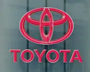 トヨタ自動車、中東情勢悪化で海外生産を調整 11月までに3万8千台減産へ
