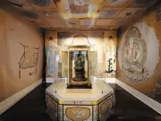 木村武山の生誕150年記念展、祈りの空間を構成する仏画と花鳥画の融合