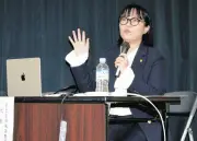 群馬県で外国籍の子「18歳の壁」問題 日系ブラジル3世の行政書士が講演で対応訴える