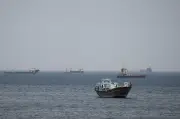 イラン革命防衛隊、ホルムズ海峡で船舶2隻を拿捕 無許可通航を理由に