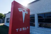 テスラ、2026年1-3月期営業利益が約2.4倍に急増 EV販売回復が追い風