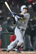 阪神が延長十回に木浪の決勝2ランで劇的逆転勝利、広島は4連敗