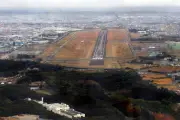 航空自衛隊浜松基地で半年間に2件の部品落下、練習機T-400からリベットが確認