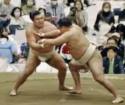 大関復帰の霧島、30歳誕生日に豊昇龍と14番「まだ力出る」