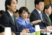 政府、地方の稼ぐ力強化へ投資加速　AI教育活用も議論