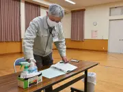 福島県沿岸部に津波注意報、住民が高台や避難所へ 交通機関も乱れ