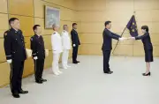 高市首相、自衛隊表彰式で激励「高い規律を持って任務にまい進を」