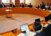 群馬県がイラン情勢悪化に備え初会合 国際情勢連絡会議で情報共有体制を構築