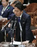 小泉防衛相、自衛官歌唱問題で報告体制見直しへ　政治的中立性巡り