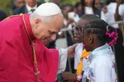 ローマ教皇、アフリカ歴訪終了 トランプ米大統領との対立に注目集まる