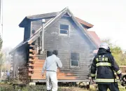 岐阜・郡上市の別荘で火災、ホットプレートのコンセントから出火か けが人なし