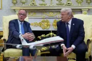 トランプ米大統領、メルツ独首相に不快感 イラン攻撃巡り応酬