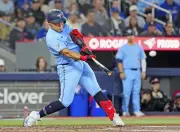 大谷投手専念で先発、岡本２点適時打、村上１安打の活躍