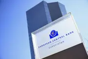 欧州中銀、金利据え置き７会合連続　２・０％維持、中東情勢注視