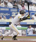 巡視船内で乗員死亡、足元に拳銃 島根・隠岐の武器庫で発見