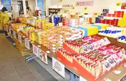 道の駅国見あつかしの郷で「春の北海道まるごとフェア」開催中、名産品でにぎわう