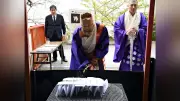 和歌山・紀三井寺に「手紙供養」のポスト型石像設置、亡き人への思いを託す場に