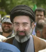 イラン新最高指導者モジタバ・ハメネイ師が重体と英紙報道、統治不能の可能性浮上