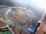 岐阜・新丸山ダム関連工事現場でのり面崩落、人的被害なし　雨で作業中ではなかった