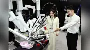 岐阜で手術支援ロボットの学術集会開催、外科医らが治療法議論でレベルアップ目指す