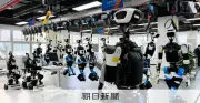 中国の人型ロボット「実用化元年」へ　工場・サービス業で官民一体の加速