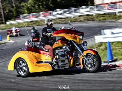 3輪バイク「トライク」やカスタムバイクが集結！福島で「バイク＆トライクの祭典」