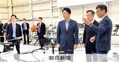 小泉防衛相、純国産ドローンを視察 国産化体制強化へ意欲 課題も山積